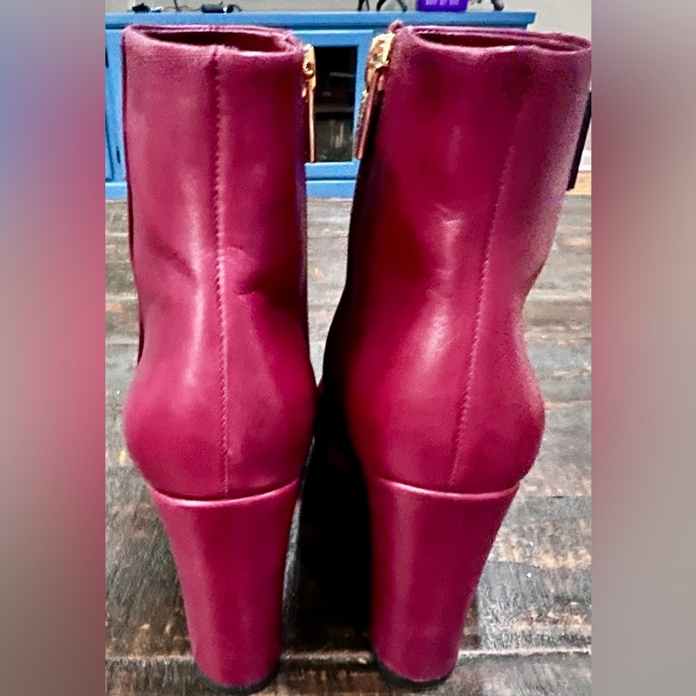 Vince Camuto Burgundy Leather Ankle Boots Block Heel Pointed Toe - Picture 4 of 5